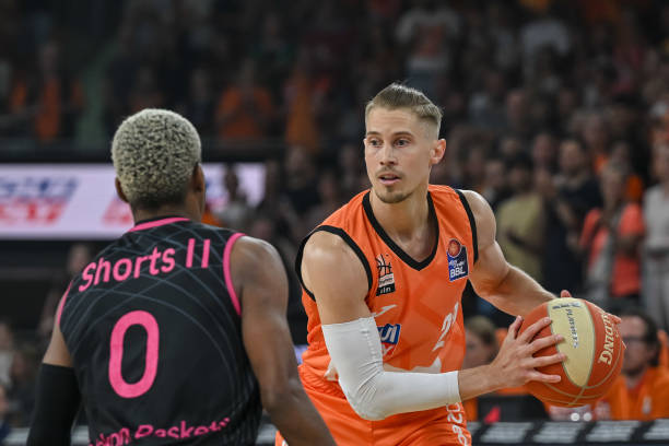 入急需的活 入急需的活