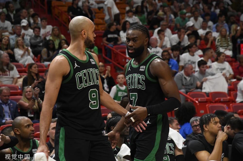 随着乔纳森 随着乔纳森